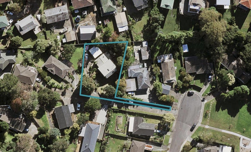 10 Wanita Place, Totara Vale, Auckland - Carousel 1