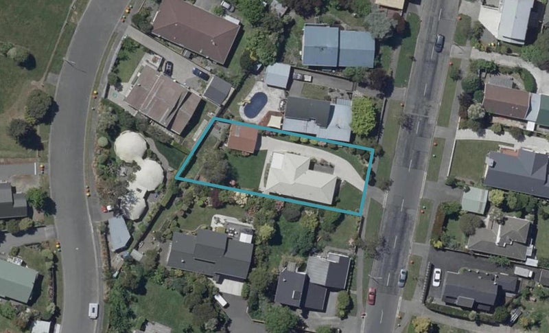 10 Soleares Avenue, Mount Pleasant, Christchurch - Carousel 1