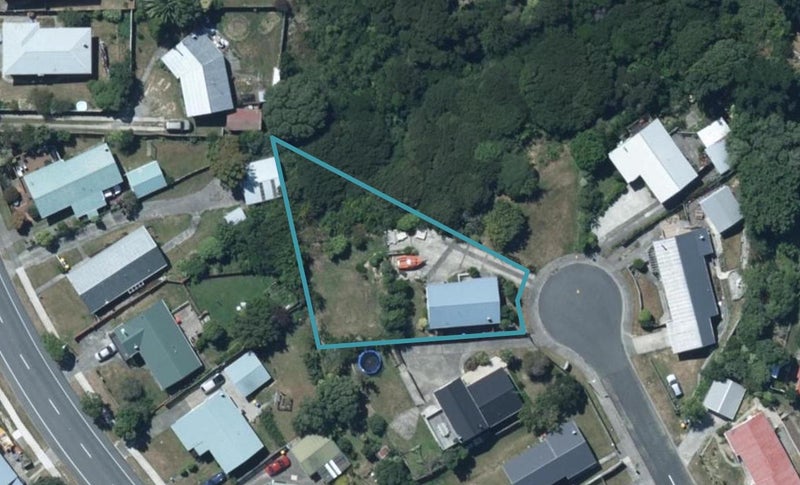 7 Garboard Lane, Whitby, Porirua - Carousel 1