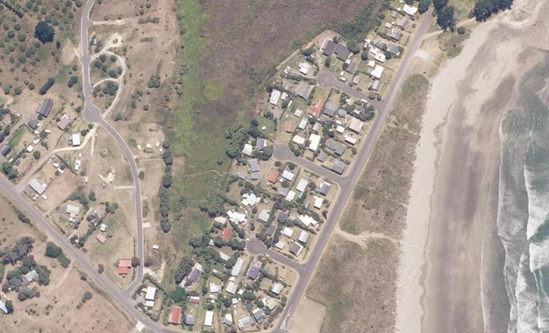4 Katrin Place, Mahia, Māhia - Carousel 1