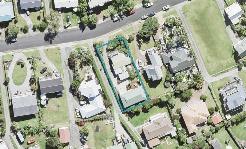 31A Pacific Parade, Army Bay, Whangaparaoa - Carousel 1