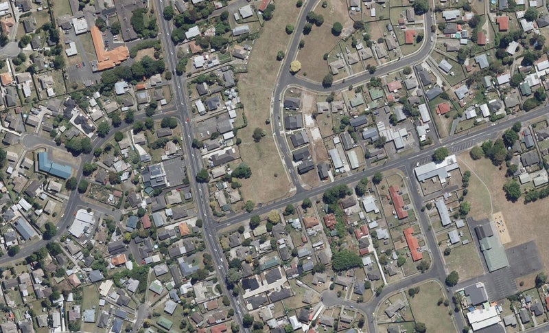 2/1 Shakespeare Avenue, Enderley, Hamilton - Carousel 1