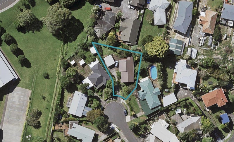 5 Rosina Place, Pakuranga, Auckland - Carousel 1