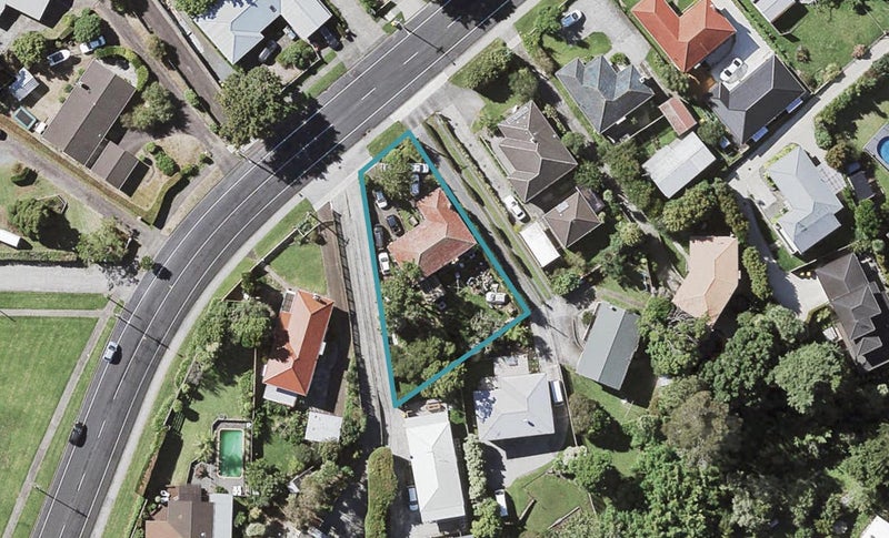 21 Hutchinsons Road, Bucklands Beach, Auckland - Carousel 1
