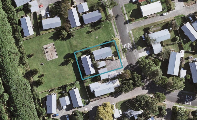 24 Keri Anne Place, Goodwood Heights, Auckland - Carousel 1