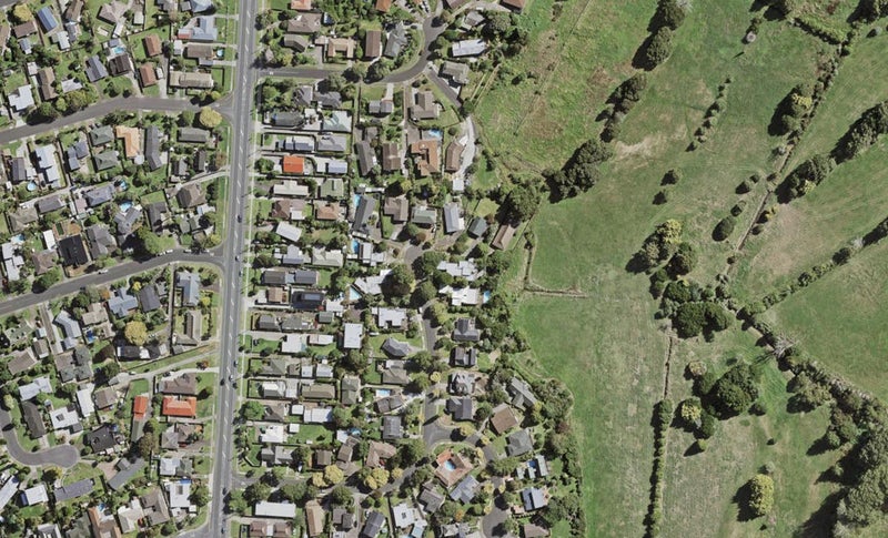 27 Coulthard Terrace, Opaheke, Papakura - Carousel 1