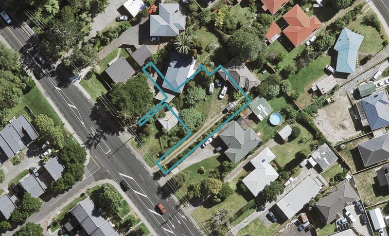 7/237 Swanson Road, Henderson, Auckland - Carousel 1