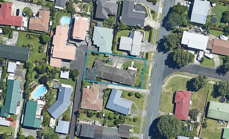15B Freyberg Street, Otumoetai, Tauranga - Carousel 1