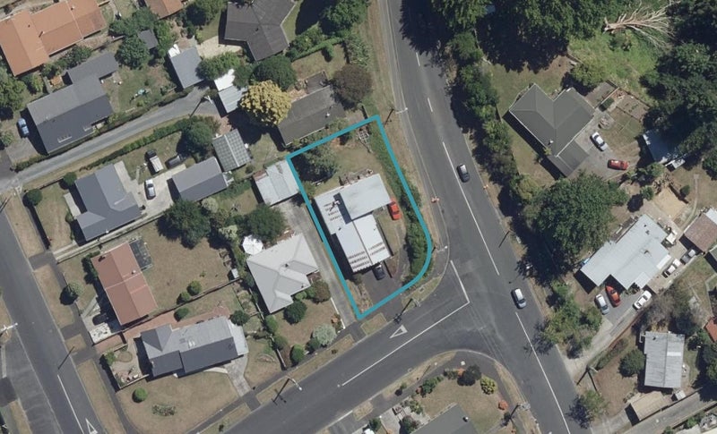 2 Fitzroy Avenue, Fitzroy, Hamilton - Carousel 1