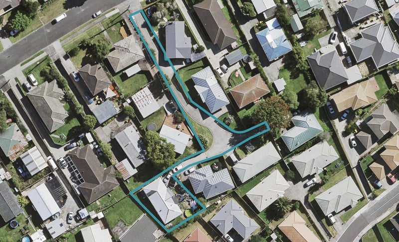31B Woodside Road, Massey, Auckland - Carousel 1