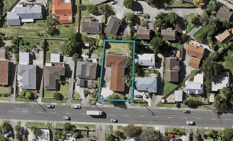 52 Target Road, Totara Vale, Auckland - Carousel 1