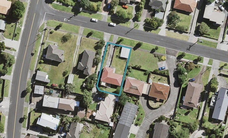 5 Evans Road, Glen Eden, Auckland - Carousel 1