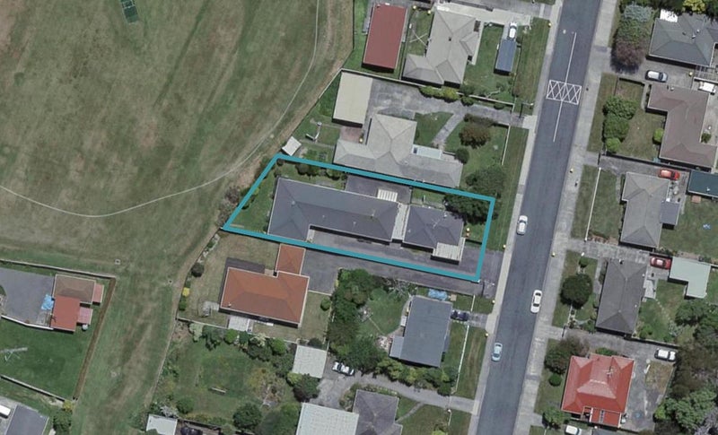 29B Findlay Street, Tawa, Wellington - Carousel 1