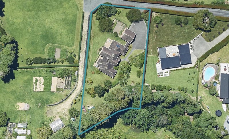 332 Cambridge Road, Tauriko, Tauranga - Carousel 1