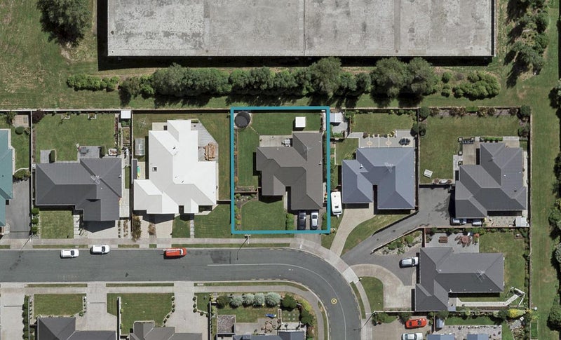 32 Hoffman Court, Waikiwi, Invercargill - Carousel 1