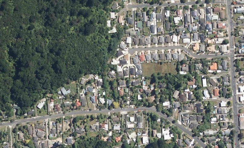 2/25 Poppy Watts Grove, Stokes Valley, Lower Hutt - Carousel 1