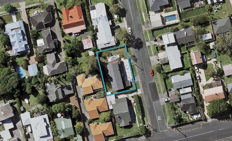 1 Lansdowne Street, Bayswater, Auckland - Carousel 1