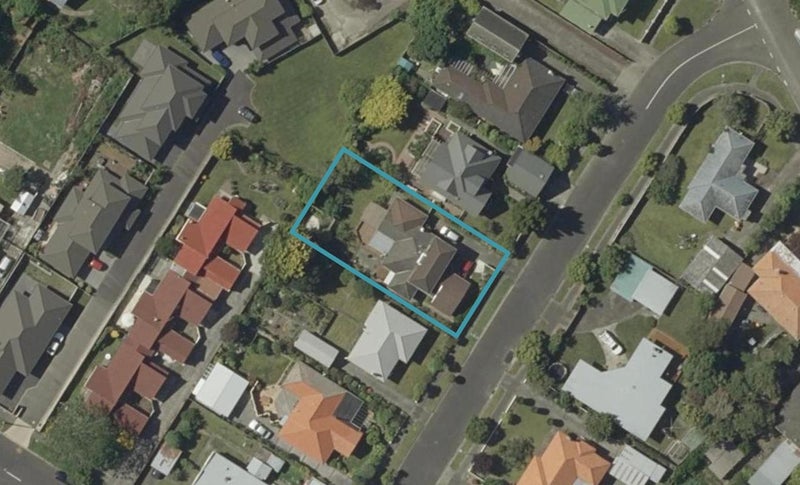 6 Moana Street, Hokowhitu, Palmerston North - Carousel 1