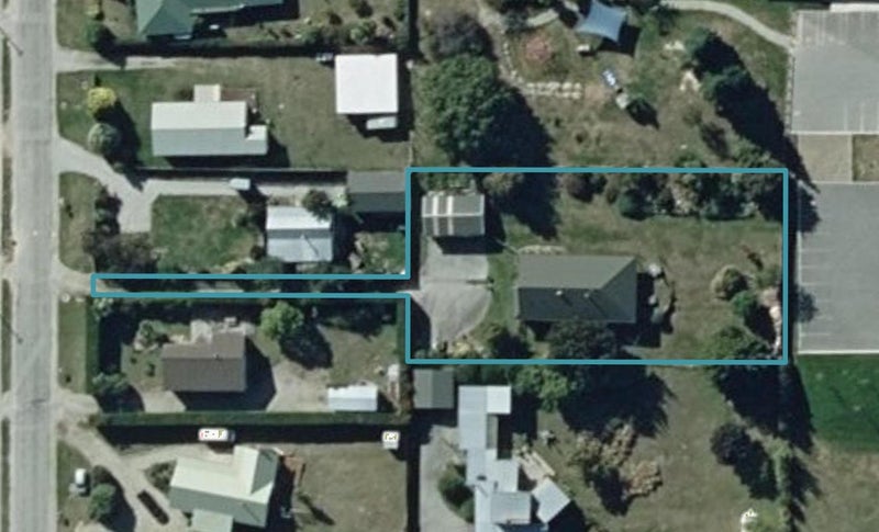 18 Bodkin Street, Wanaka - Carousel 1