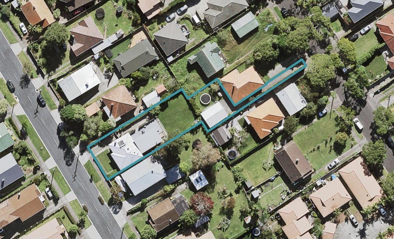 57 Moa Road, Point Chevalier, Auckland - Carousel 1