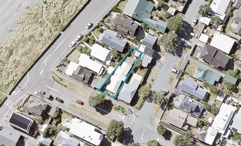 24 Makaro Street, Eastbourne, Lower Hutt - Carousel 1