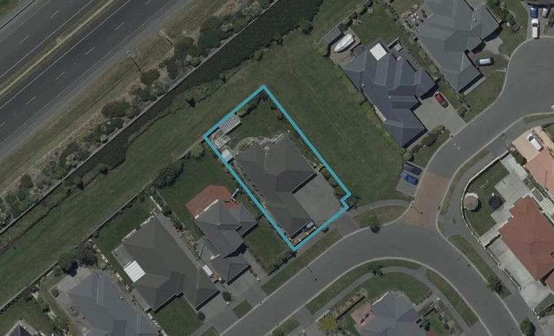 67 Somerville Crescent, Aidanfield, Christchurch - Carousel 1