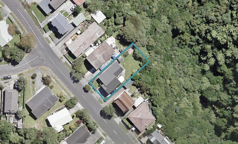 28 Viewmont Drive, Harbour View, Lower Hutt - Carousel 1