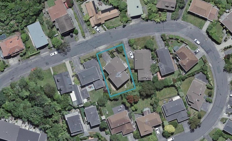 20 Thatcher Crescent, Crofton Downs, Wellington - Carousel 1
