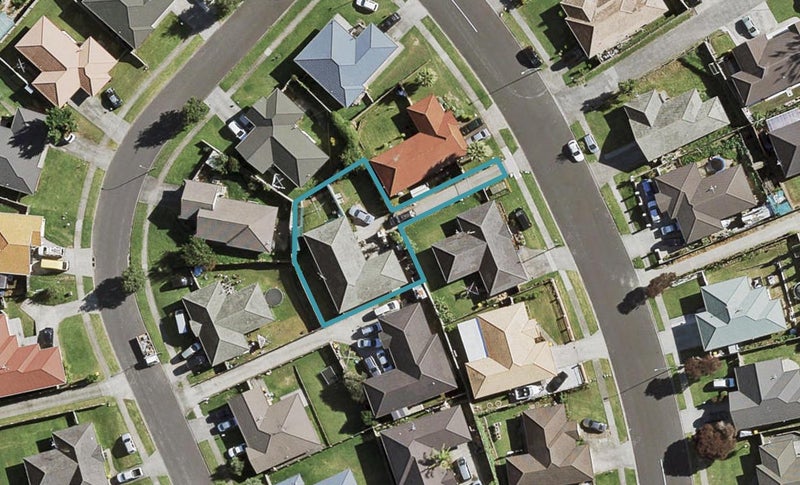 63 Glenveagh Park Drive, Weymouth, Auckland - Carousel 1
