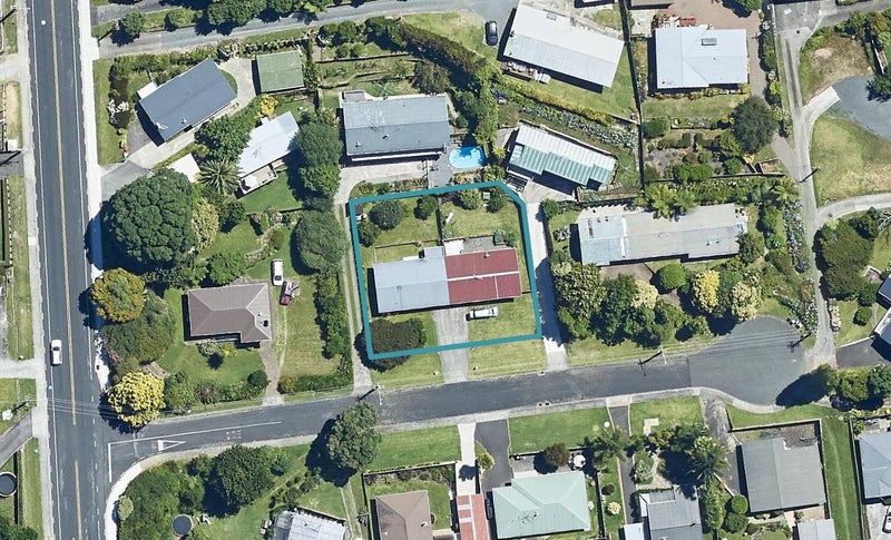 5B Stoddart Place, Brookfield, Tauranga - Carousel 1