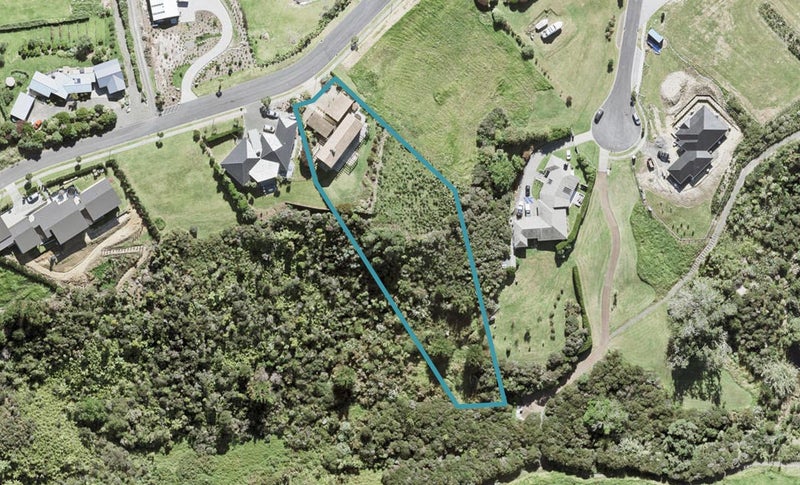143 Roberts Road, Matakatia, Whangaparaoa - Carousel 1