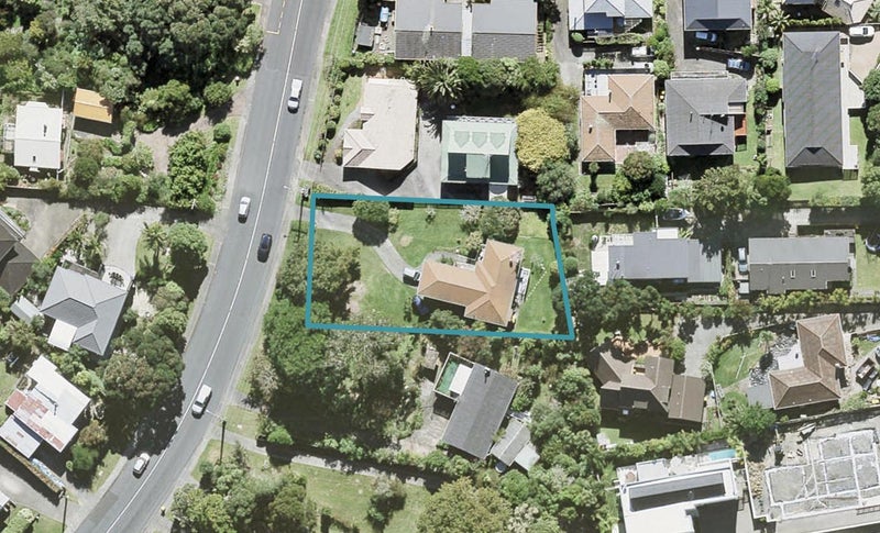 891 Beach Road, Waiake, Auckland - Carousel 1