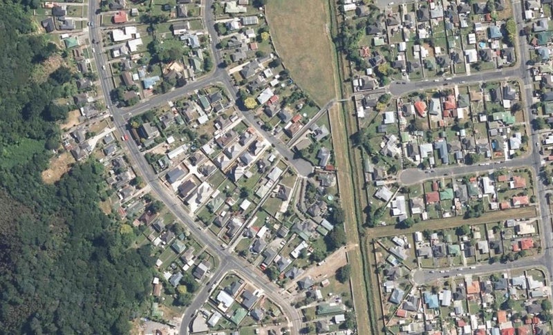 9 Westminster Road, Wainuiomata, Lower Hutt - Carousel 1