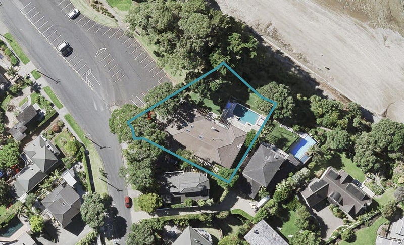 167 Mellons Bay Road, Mellons Bay, Auckland - Carousel 1