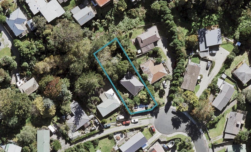 97 Fairclough Road, Beach Haven, Auckland - Carousel 1