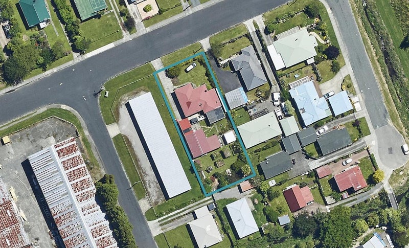 27 Bidois Road, Fairy Springs, Rotorua - Carousel 1