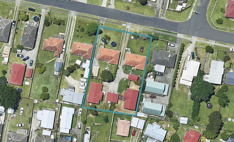 25 Baycroft Avenue, Parkvale, Tauranga - Carousel 1