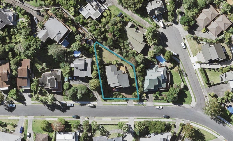 17 Penguin Drive, Murrays Bay, Auckland - Carousel 1
