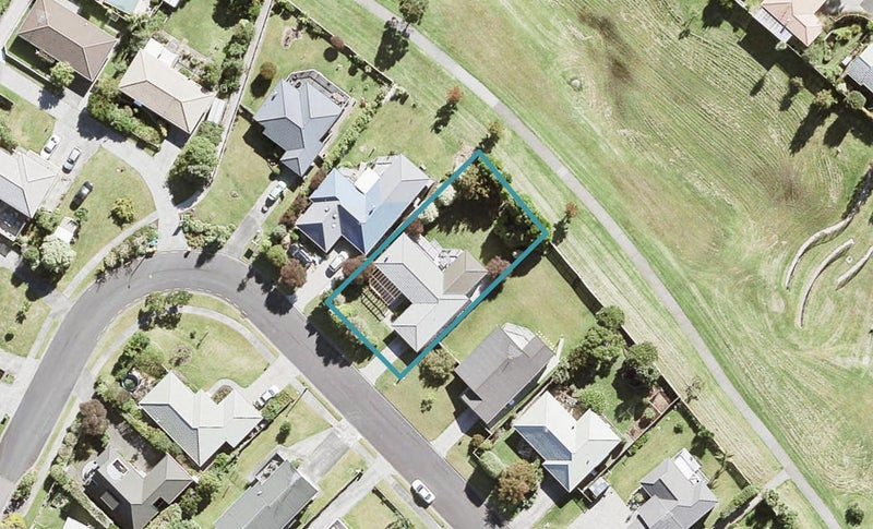 55 Charlotte Street, Stanmore Bay, Whangaparaoa - Carousel 1