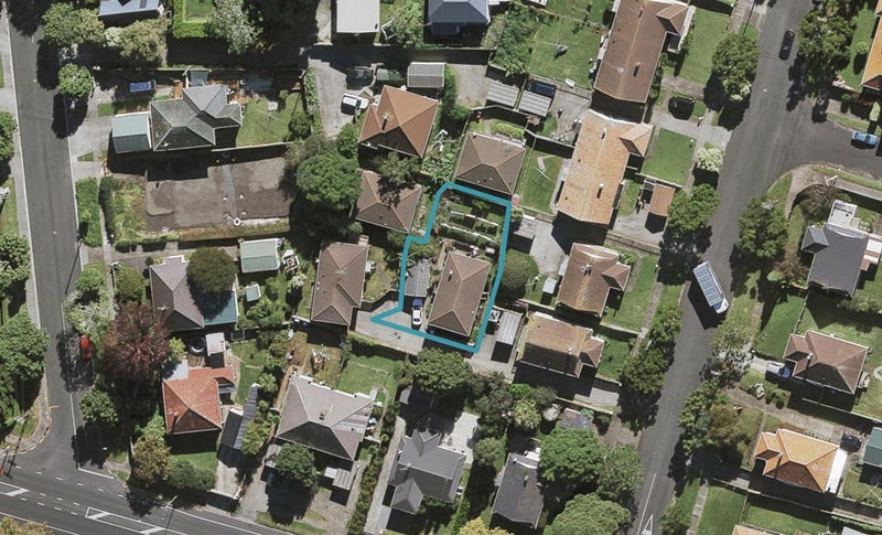 2/4 Moana Avenue, Onehunga, Auckland - Carousel 1
