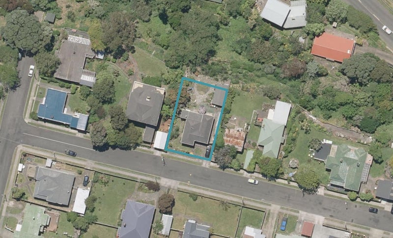 5 Stark Street, Durie Hill, Whanganui - Carousel 1