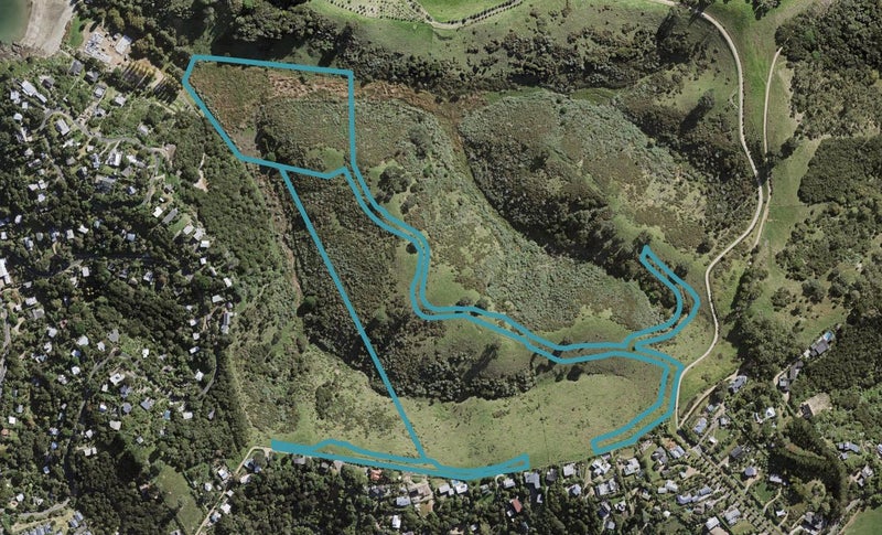 10 Tamihana Road, Ostend, Waiheke Island - Carousel 1