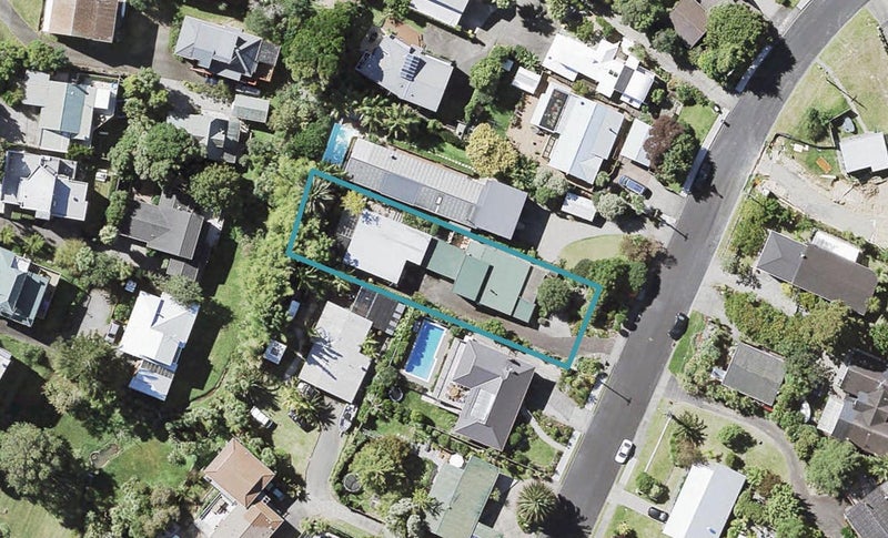 1/41 Newhaven Terrace, Mairangi Bay, Auckland - Carousel 1