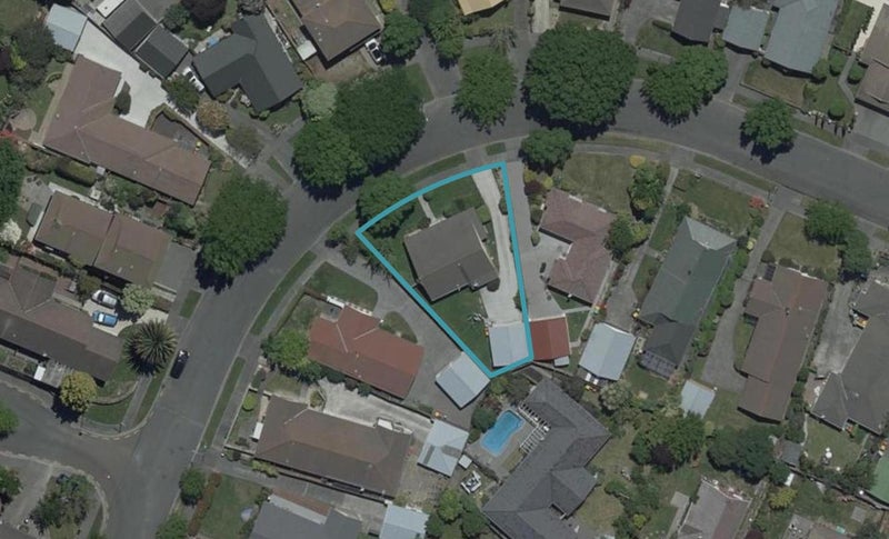 51 Karnak Crescent, Russley, Christchurch - Carousel 1