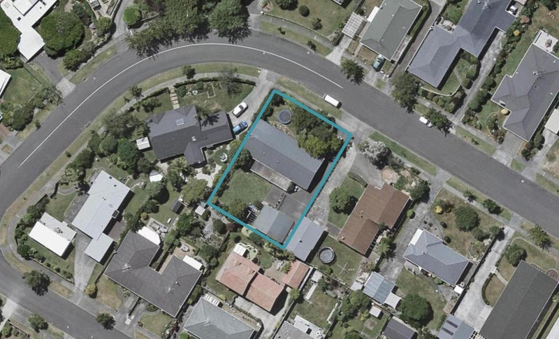 64 Belvedere Avenue, Waikanae - Carousel 1