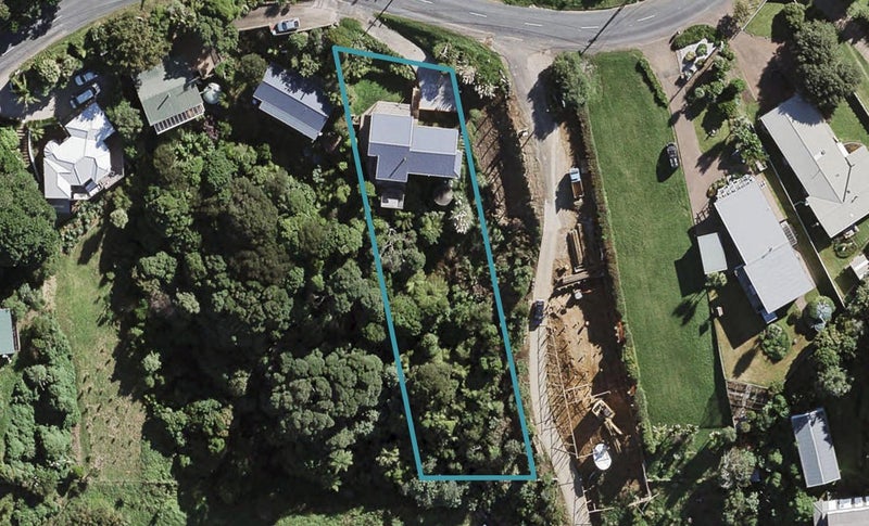 55 Junction Road, Palm Beach, Waiheke Island - Carousel 1