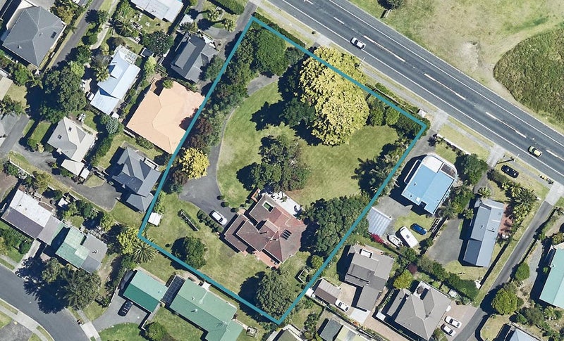 332 Papamoa Beach Road, Papamoa Beach, Papamoa - Carousel 1