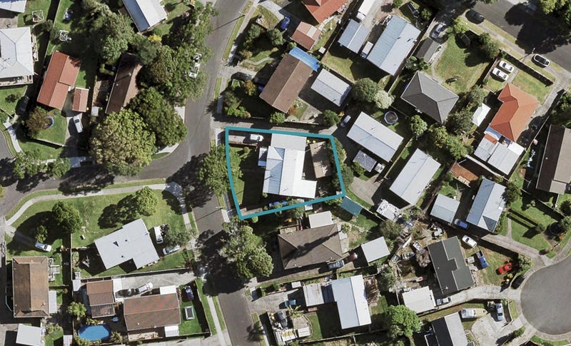 8 Trounson Avenue, Clendon Park, Auckland - Carousel 1