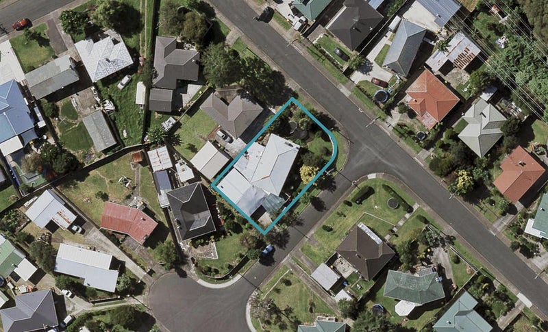 65 Clayton Avenue, Otara, Auckland - Carousel 1