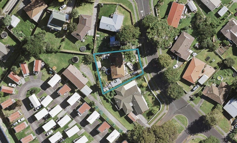 3 Rountree Place, Conifer Grove, Takanini - Carousel 1